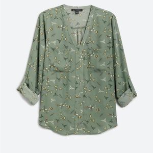 41 Hawthorn, long sleeved blouse. Size small in green